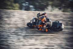 KTM-1290-SUPER-ADVENTURE-S_Action-3