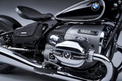 P90386384_highRes_the-bmw-r-18-04-2020